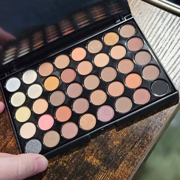 Popfeel Eye Shadow Palette E40 01 ~ 40 color Full Makeup Eye Shadow Palette - Picture 2 of 7